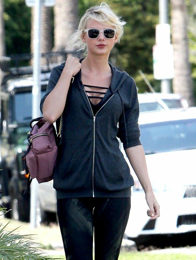 taylor swift sunglasses