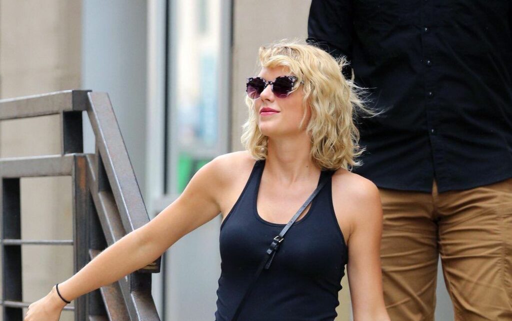 taylor swift shades doll face