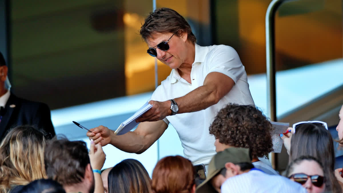 tom cruise olympic games 2024