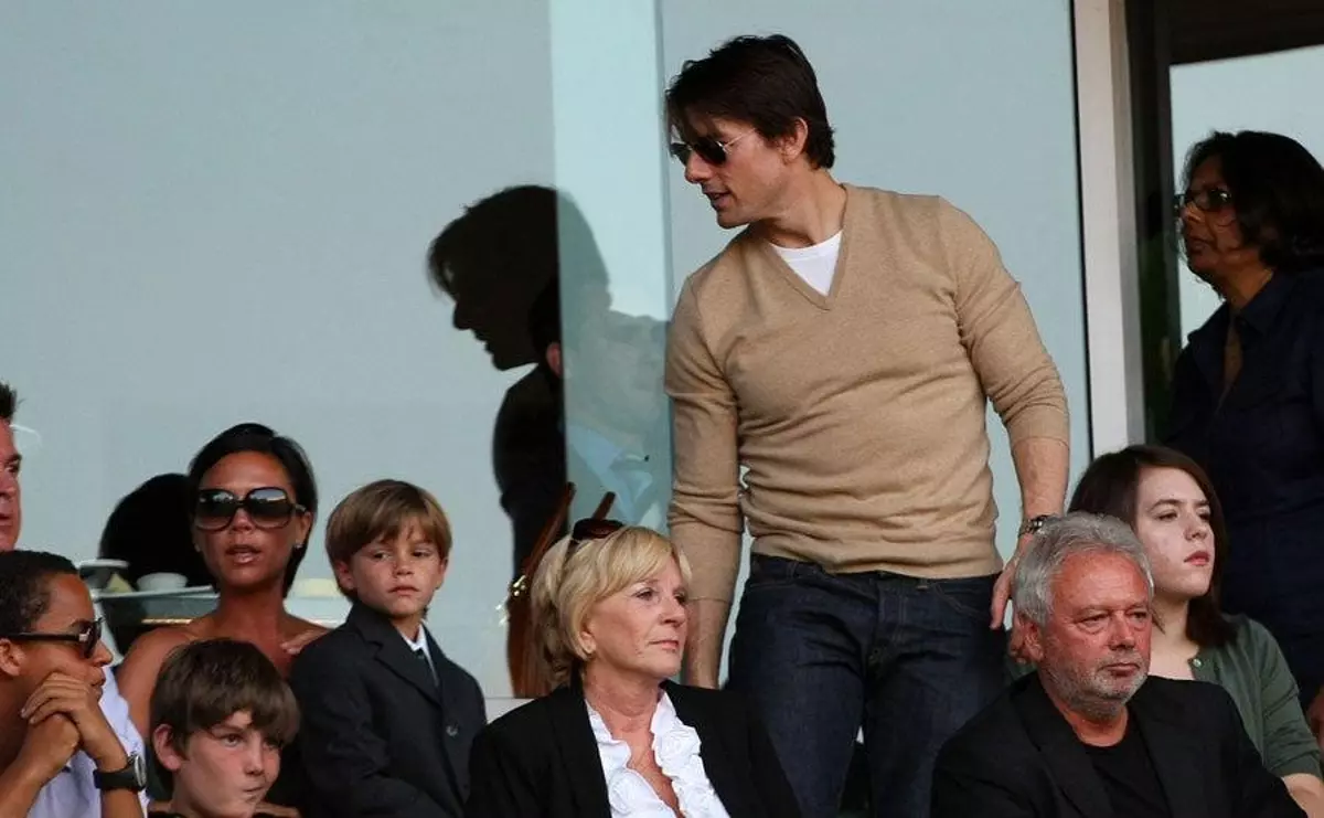 Cruise on football match
