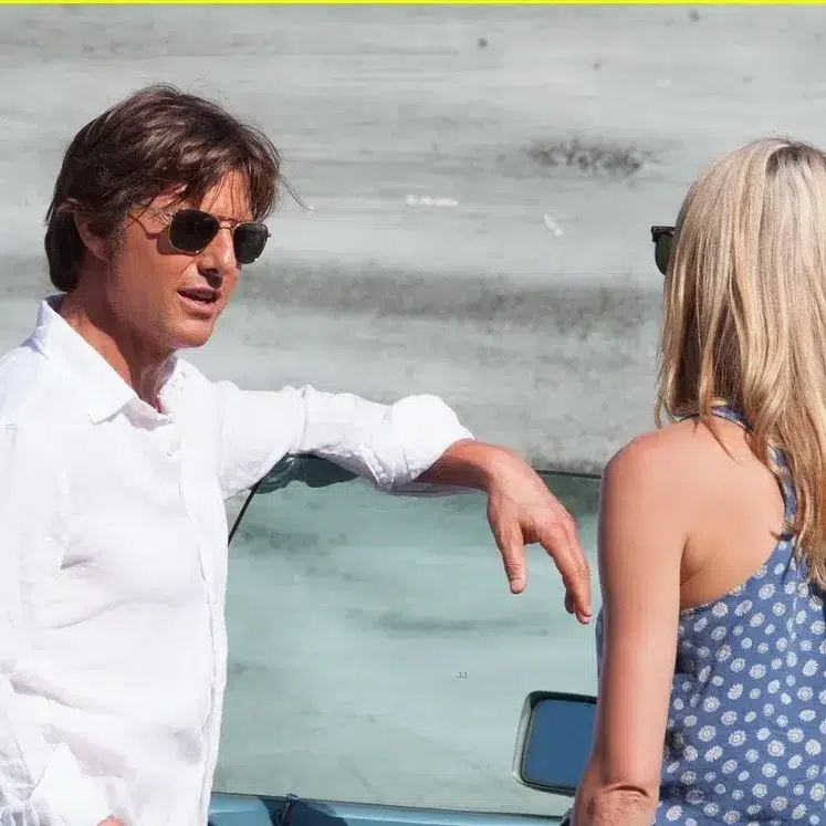 Tom Cruise mena filming